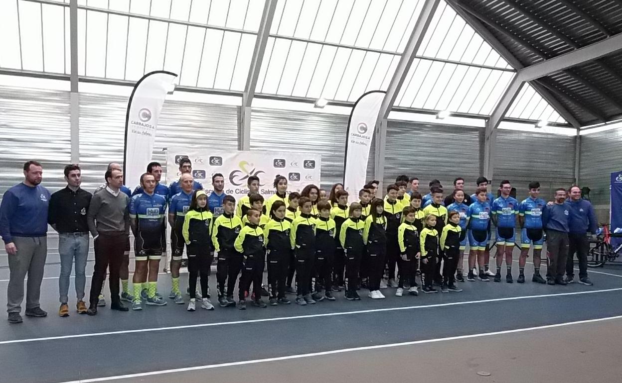 La Escuela De Ciclismo Salmantina Se Presenta En Carbajosa El